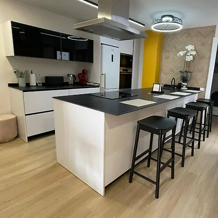 Apartamento Familiar Puerto Nova En Tierno Galvan Cartagena Exterior foto